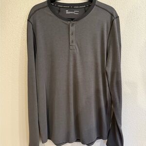 Under Armour Men's Gray Long Sleeve Shirt